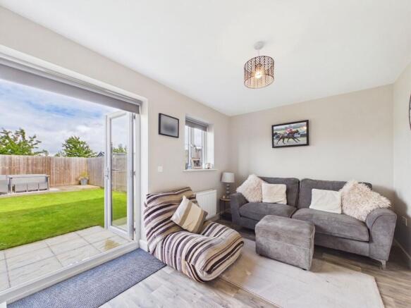 12 Laurel Court, Malton, YO17 6BY photo 3