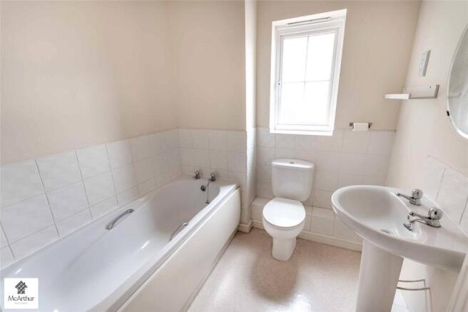 3 bed Apartment for sale Image 9