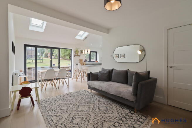 3 bed Semi-Detached for sale Image 8