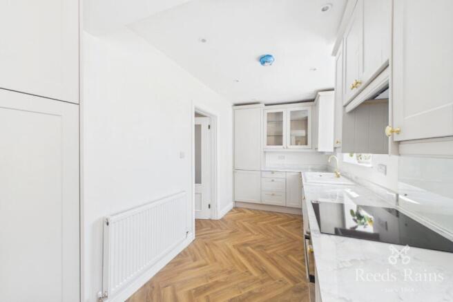 3 bed Terraced for sale Image 11