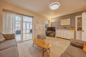 7, Juniper Gardens, Streatham, London SW16 5TJ