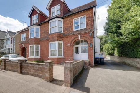 Oxford Road, Worthing, BN11