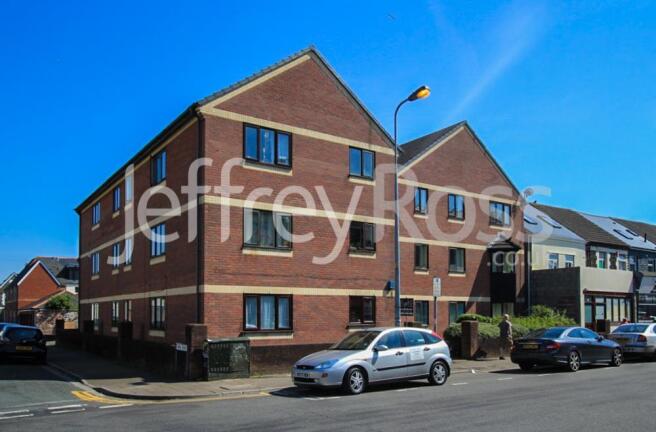 2 Woodville Court LR.jpg