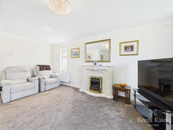 3 bed Bungalow for sale Image 11