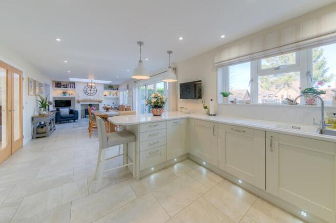 Kitchen Dining Famil