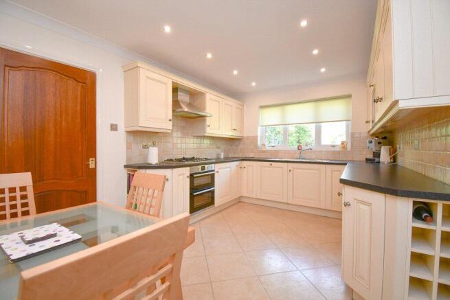 Suncroft Road, Heswall, Wirral photo 3
