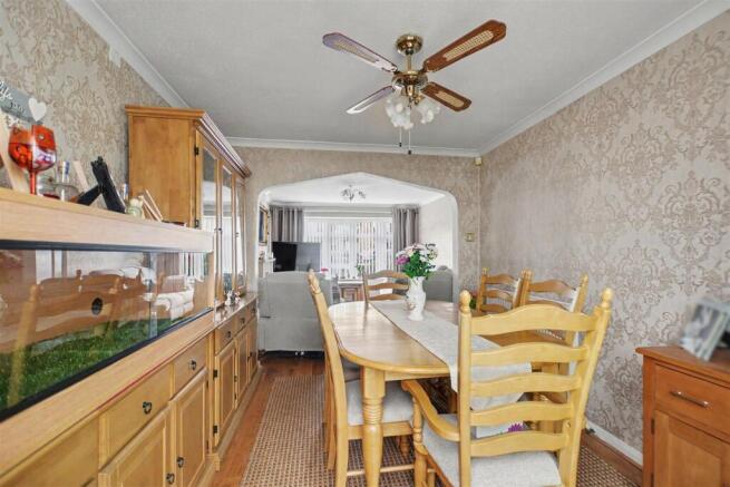 Lounge/Diner