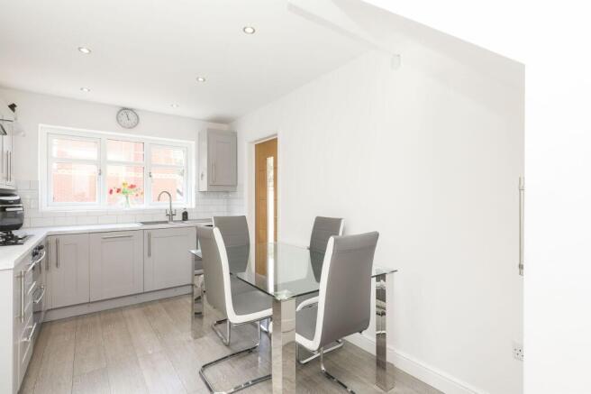 3 bed Detached for sale Image 7