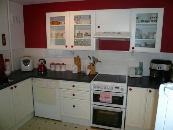 Photo 3