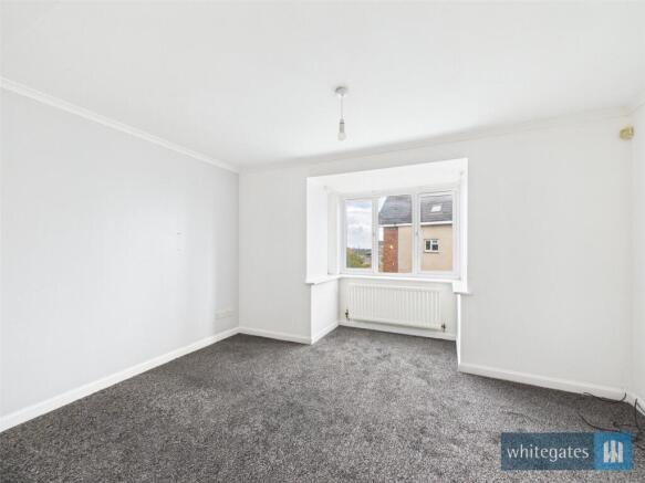 2 bed Apartment to rent Image 5