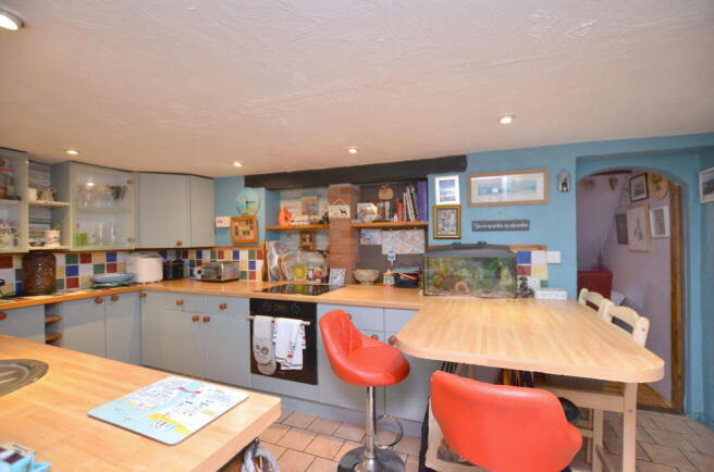 Charming Character Cottage in Gayton photo 4