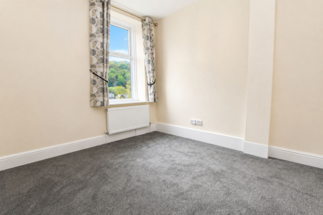 2 bed Terraced for sale Image 9