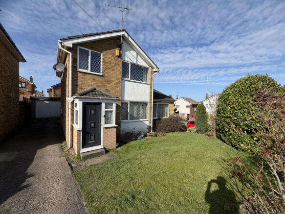 3-bed detached on Gibson Lane, Gibson Lane, West Yorkshire, LS25, £220,000