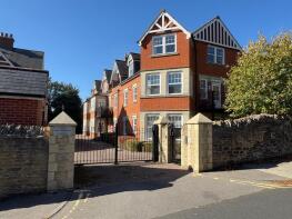 11, Westlecot House, Westlecot Road, Old Town, Swindon SN1 4EQ