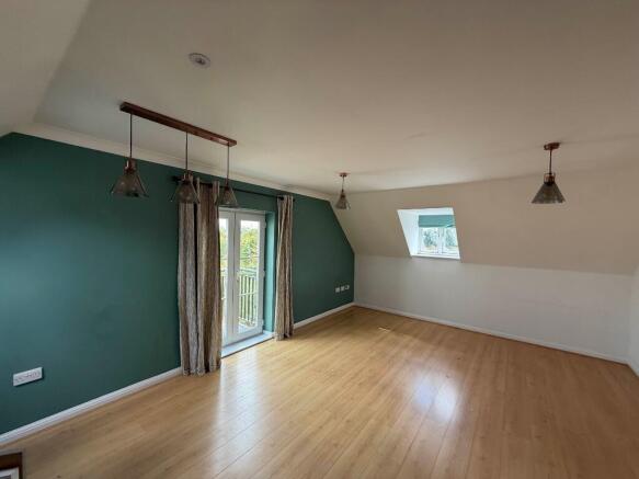 Eglinton Drive, Chelmsford, Essex, CM2 photo 4