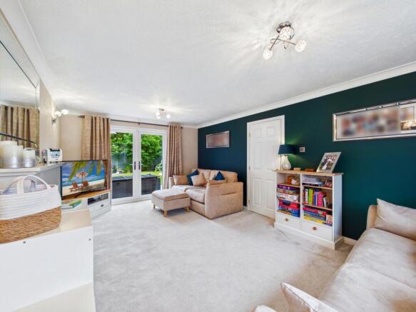 4 bed Detached for sale Image 6