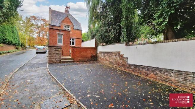 2 bed Detached to rent Image 8