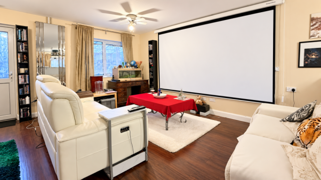 Lounge image 1.png