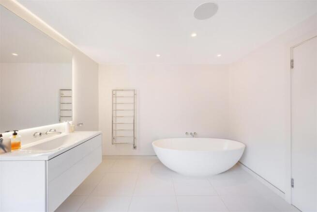 75 Cheyne Court Lo-28.jpg