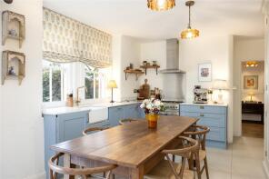 7a, Cambridge Road, London SW11 4RT