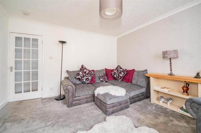 2-0 22 Lorimer Street Dundee-6.JPG