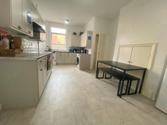 Communal Kitchen Diner