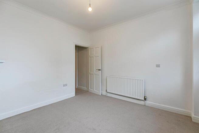 2 bed Terraced for sale Image 7
