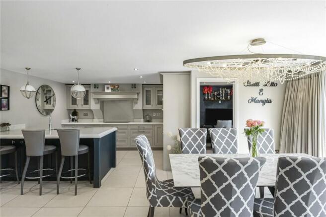 Kitchen/Dining Area