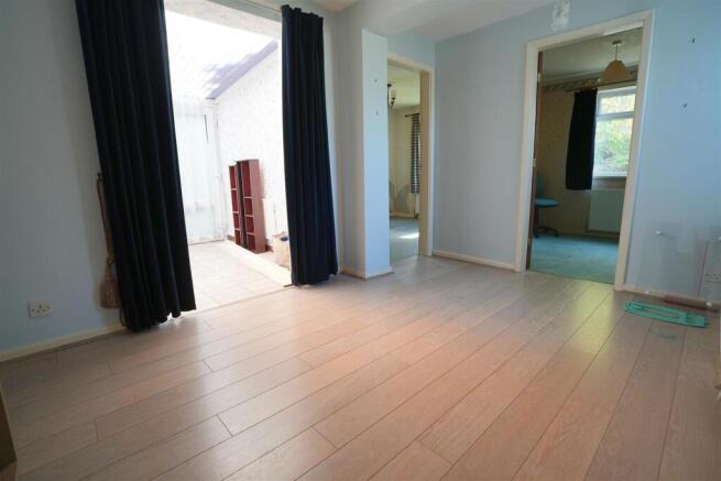 3 bed Semi-Detached Bungalow for sale Image 7