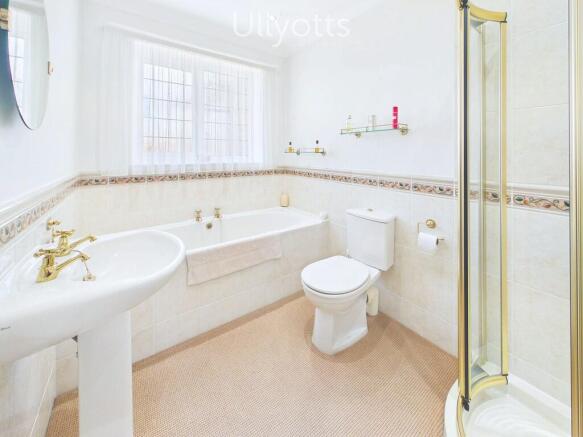 2 bed Semi-Detached Bungalow for sale Image 11
