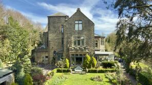 2, Gads Hill, Trimmingham Road, Halifax HX2 7PX