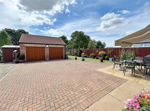 Rear Garden & Garages