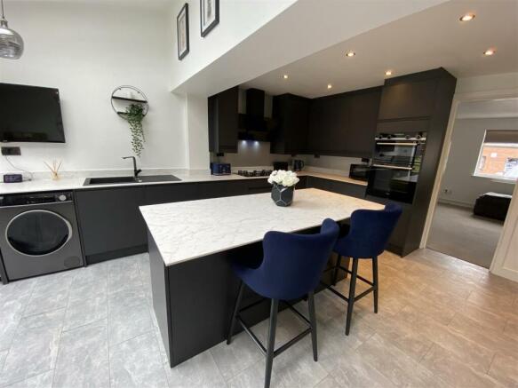 Extended Dining Kitchen