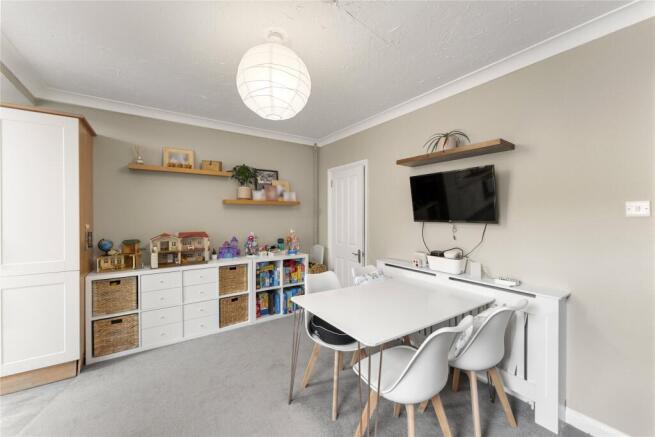 Angel Road, Thames Ditton, Surrey, KT7 photo 4