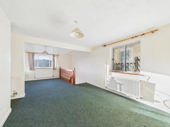 CAM01721G0-PR0105-STILL012