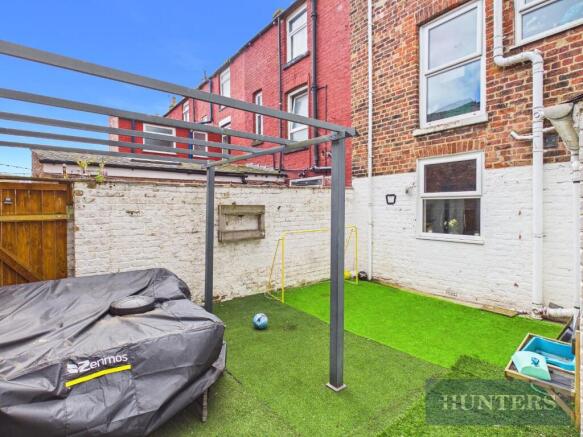 5 bed Terraced for sale Image 7