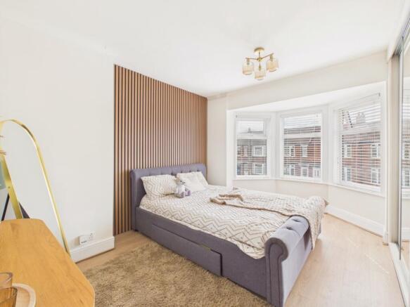 3 bed Terraced for sale Image 10