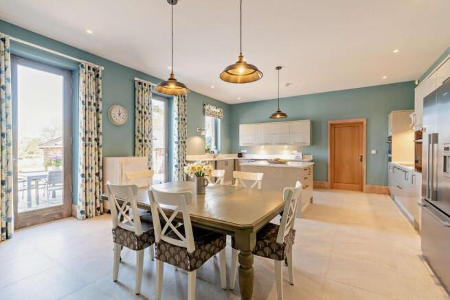 Kitchen/Breakfast