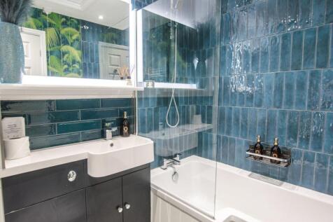 Modern Apartment with Private Balcony in Hunstanton