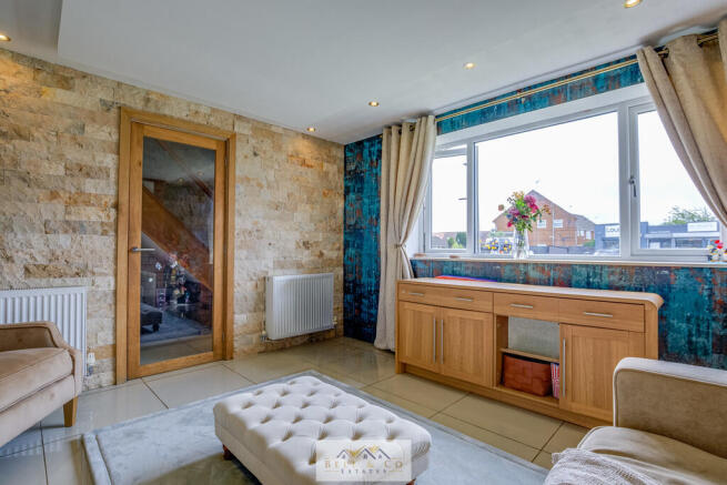 2 bed Semi-Detached for sale Image 11