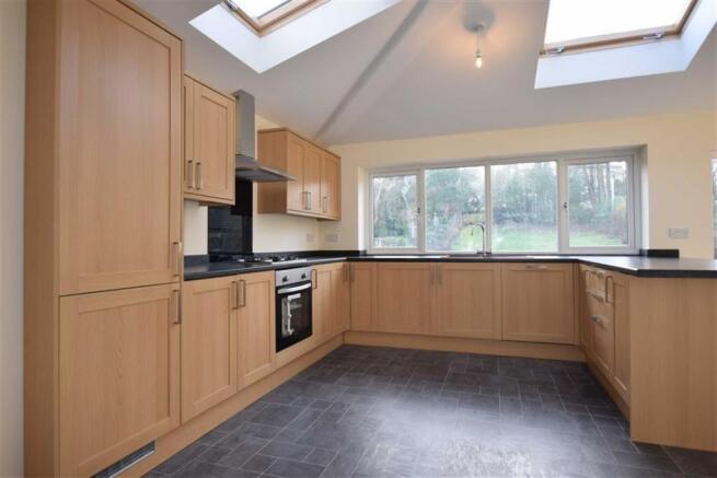 LIVING KITCHEN