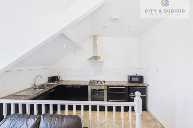 HR180ST2 MARKETING 5