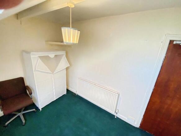 4 bed Terraced to rent Image 6