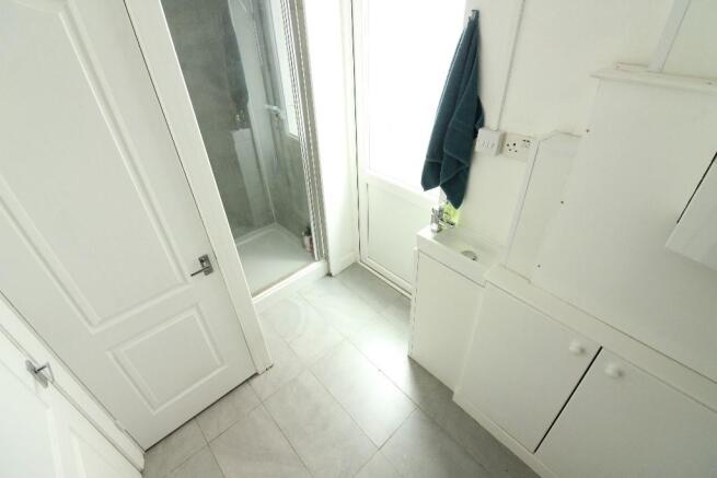 Utility / Shower Roo
