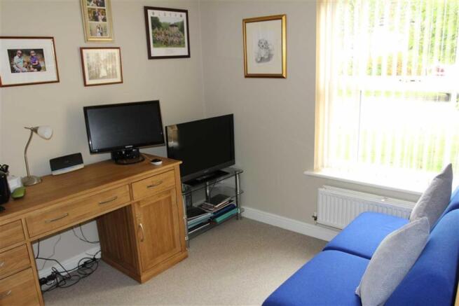 Photo 8