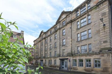 33/12 Water Street, The Shore, Edinburgh, EH6 6SZ