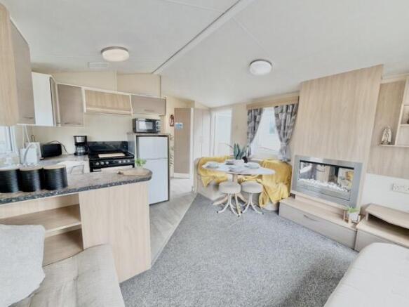 Willerby Rio, Venture Caravan Park, Langridge Way, Morecambe, Lancashire, LA4 4TQ photo 5