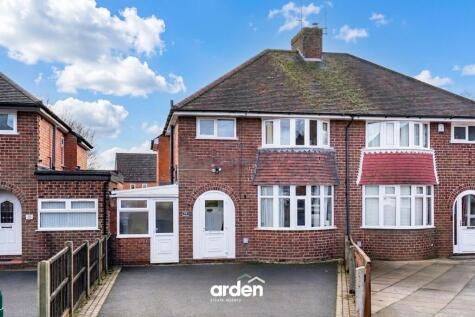The Grove, Cofton Hackett, B45