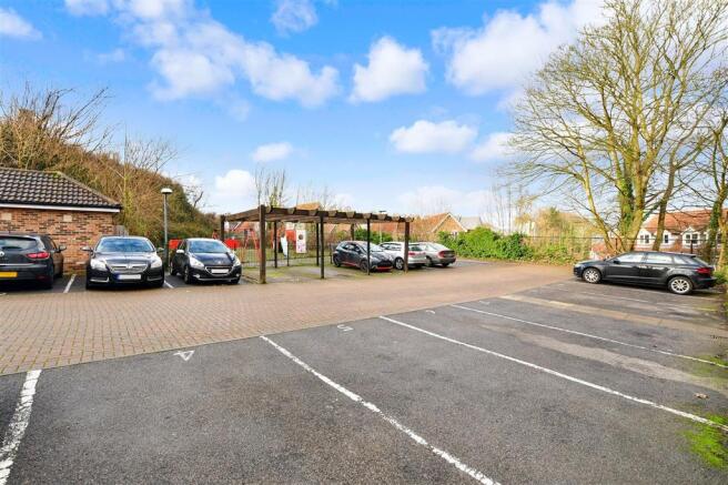 Driveway/Parking