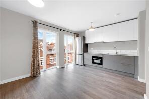 21, Hawkins House, Bond Street, London W5 5DF